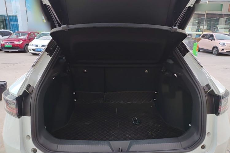 Used Volkswagen ID.4 X 2021 Pro Smart Long-Range Edition Trunk