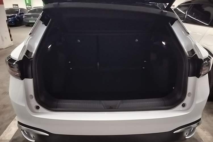 Used Volkswagen ID.4 X 2021 Pro Smart Long-Range Edition Trunk