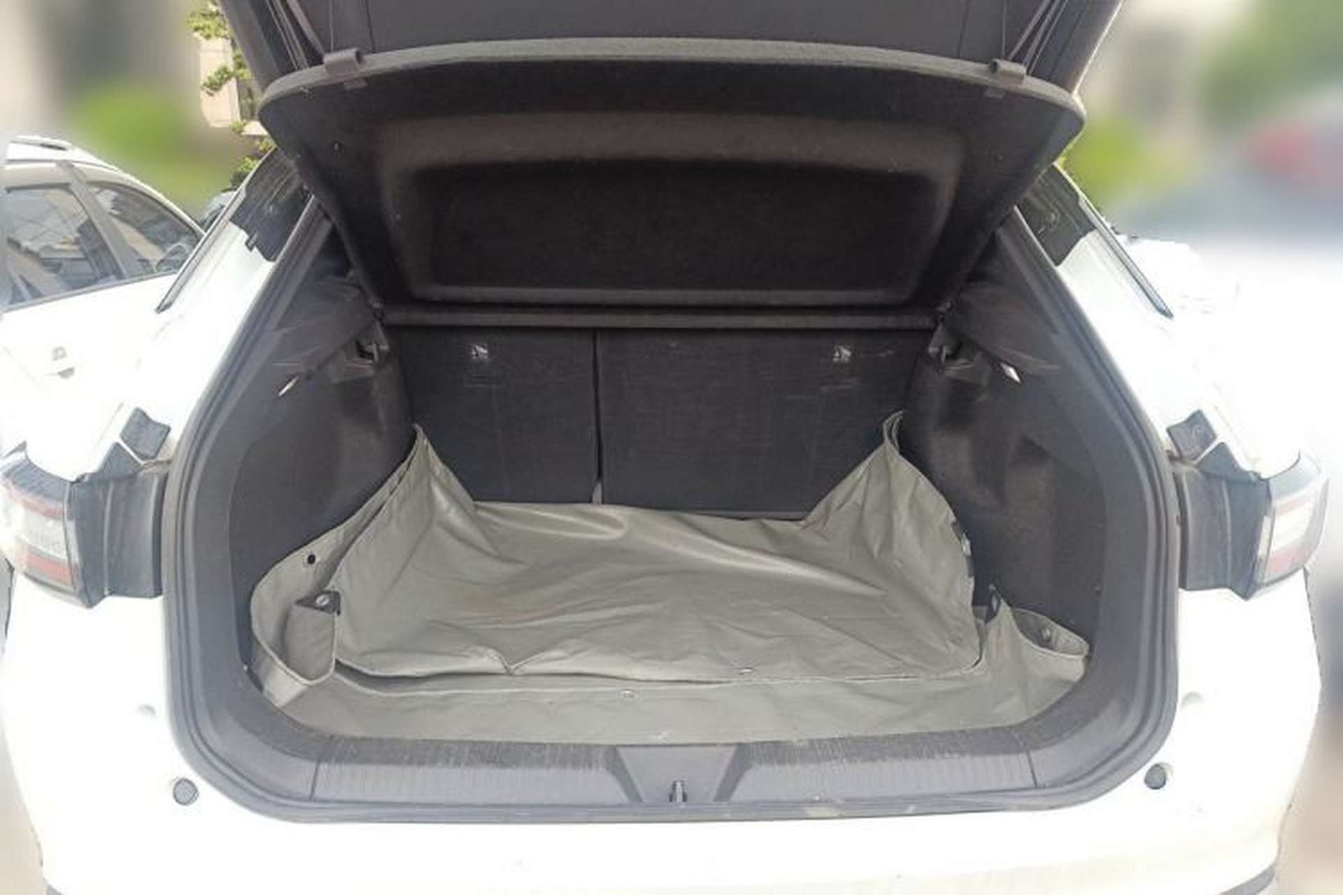 Used Volkswagen ID.4 X 2021 Pure+ Long-Range Edition Trunk