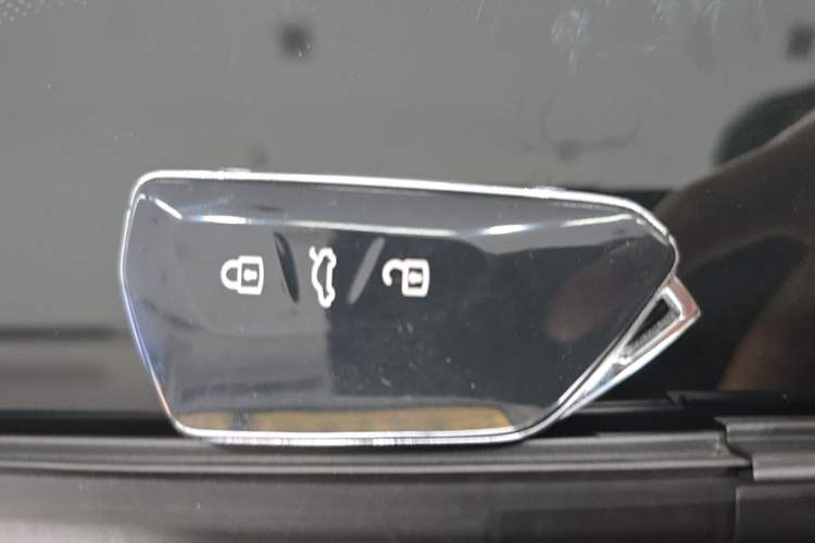 Used Volkswagen ID.4 X 2021 Pro Smart Long-Range Edition Vehicle Key