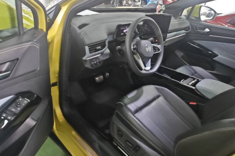 Used Volkswagen ID.4 X 2021 Pure Edition Driver Seat