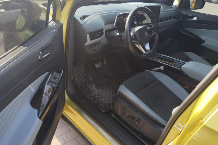 Used Volkswagen ID.4 X 2021 Pro Smart Long-Range Edition Driver Seat