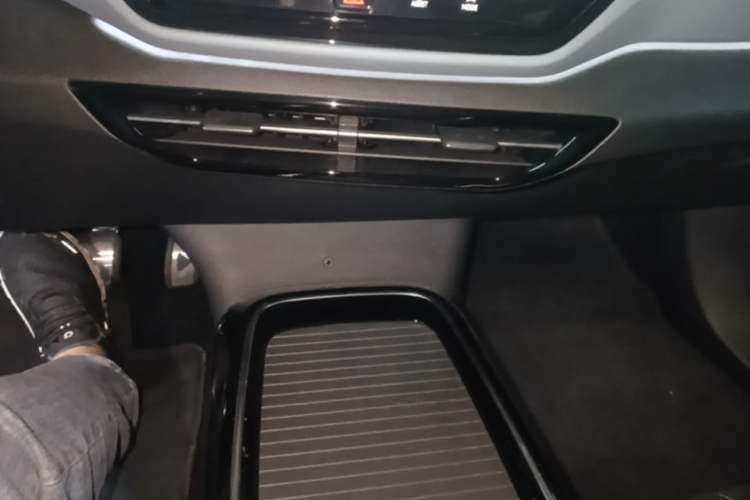 Used Volkswagen ID.4 X 2021 1st Edition ID. First Impression Edition Gear Lever