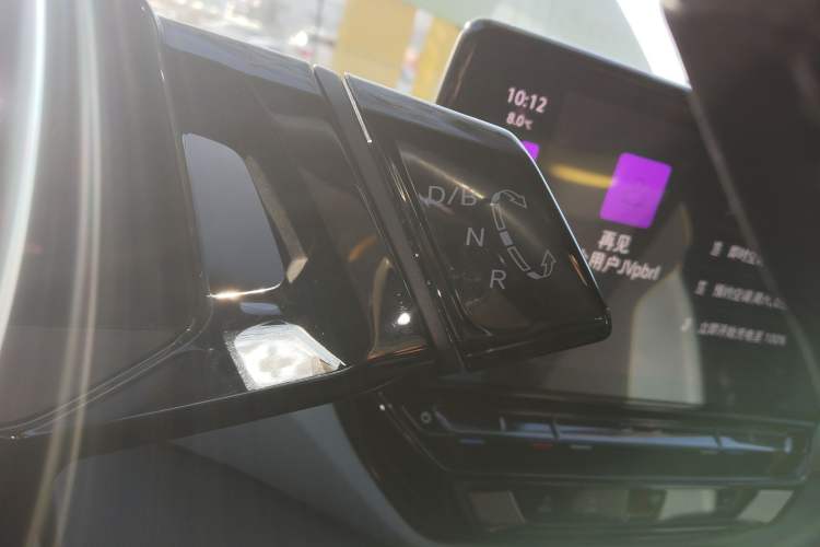 Used Volkswagen ID.4 X 2021 Pro Smart Long-Range Edition Gear Lever