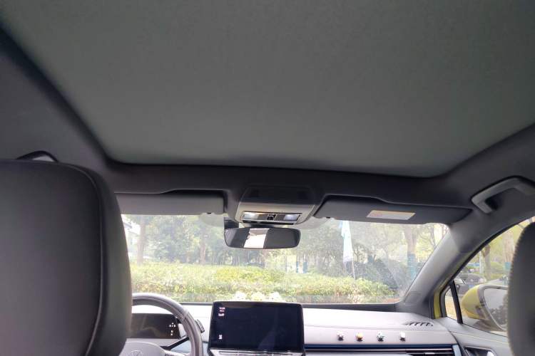 Used Volkswagen ID.4 X 2021 Pro Smart Long-Range Edition Headliner