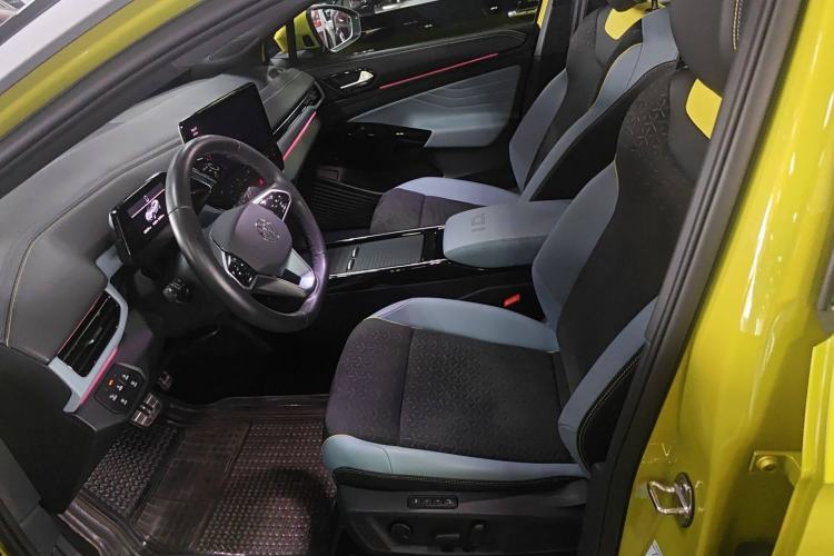 Used Volkswagen ID.4 X 2021 Pro Smart Long-Range Edition Interior 1