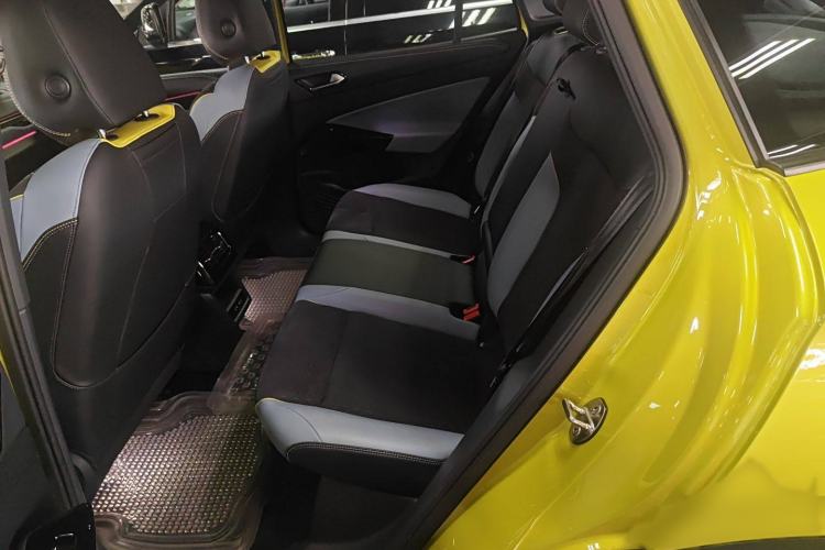 Used Volkswagen ID.4 X 2021 Pro Smart Long-Range Edition Interior 3