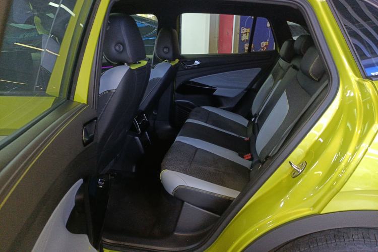 Used Volkswagen ID.4 X 2021 Pro Smart Long-Range Edition Interior 4