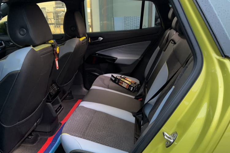 Used Volkswagen ID.4 X 2021 Pro Smart Long-Range Edition Interior 4