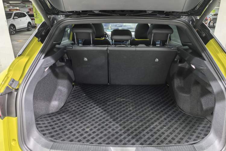 Used Volkswagen ID.4 X 2021 Prime Kinergy Four-Wheel Drive Edition Interior 6