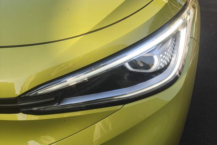 Used Volkswagen ID.4 X 2021 Pro Smart Long-Range Edition Left Front Headlight