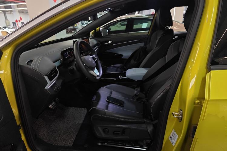 Used Volkswagen ID.4 X 2021 Pure+ Long-Range Edition Left Front Seat