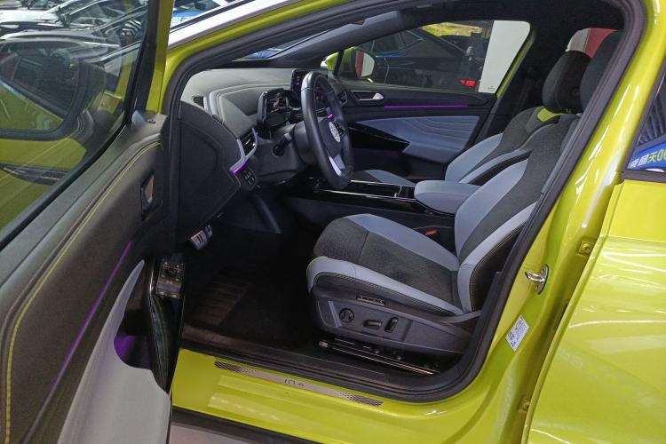 Used Volkswagen ID.4 X 2021 Pro Smart Long-Range Edition Left Front Seat