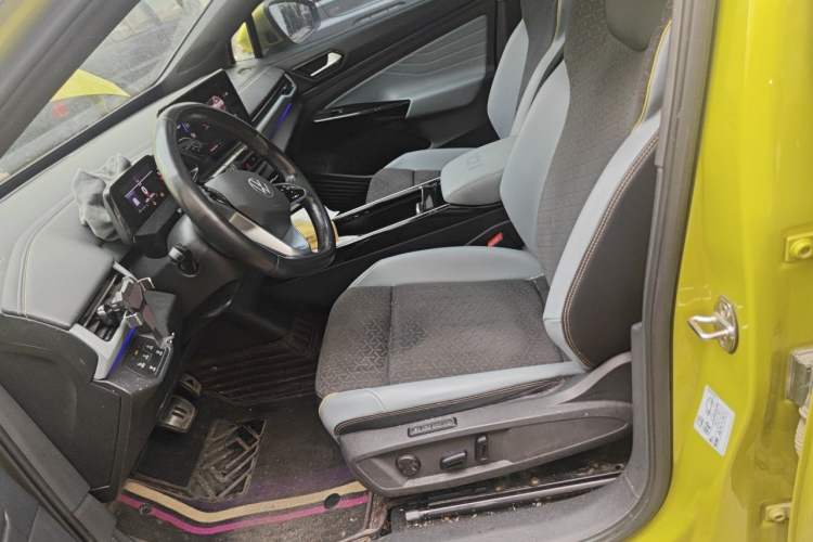 Used Volkswagen ID.4 X 2021 Pro Smart Long-Range Edition Left Front Seat