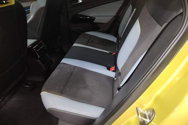 Used Volkswagen ID.4 X 2021 Pro Smart Long-Range Edition Left Rear Seat