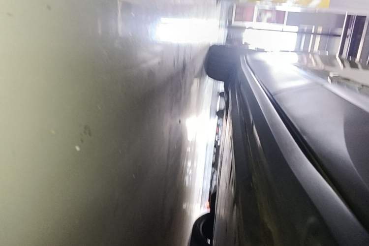 Used Volkswagen ID.4 X 2021 Prime Kinergy Four-Wheel Drive Edition Left Side Sill