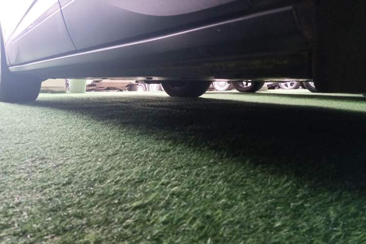 Used Volkswagen ID.4 X 2021 Pro Smart Long-Range Edition Left Side Sill