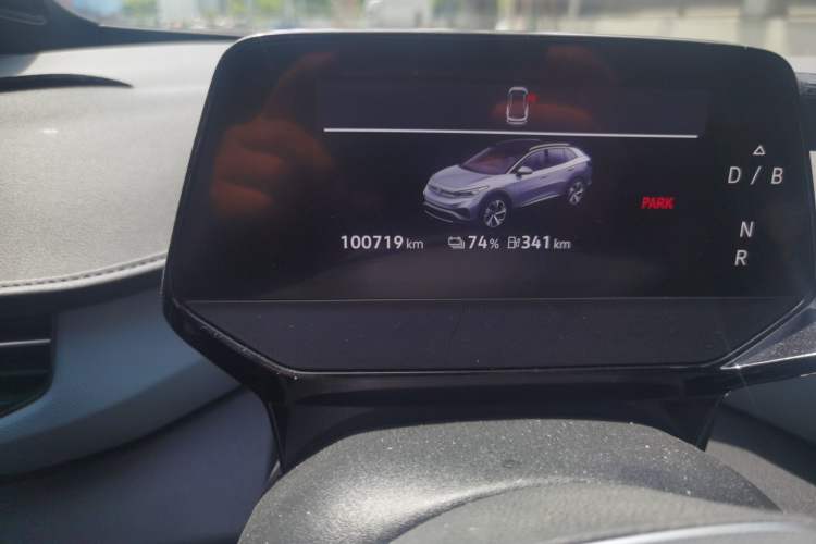 Used Volkswagen ID.4 X 2021 Pro Smart Long-Range Edition Odometer Close Up