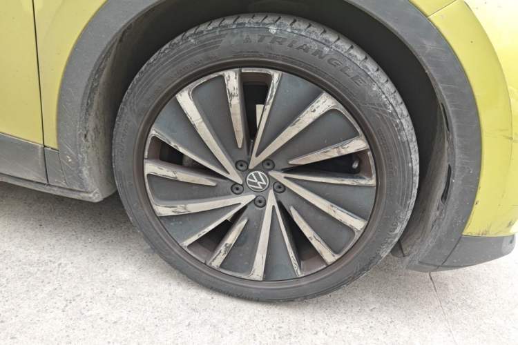 Used Volkswagen ID.4 X 2021 Pro Smart Long-Range Edition Right Front Wheel Hub