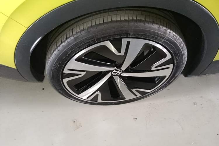 Used Volkswagen ID.4 X 2021 Prime Kinergy Four-Wheel Drive Edition Right Rear Wheel Hub