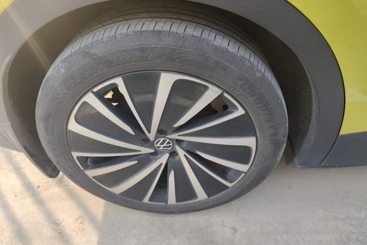 Used Volkswagen ID.4 X 2021 Pro Smart Long-Range Edition Right Rear Wheel Hub