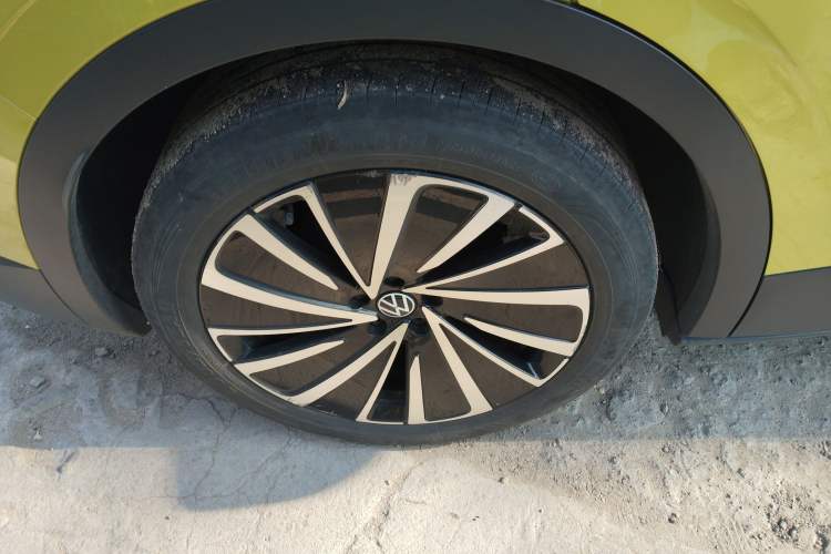 Used Volkswagen ID.4 X 2021 Pro Smart Long-Range Edition Right Rear Wheel Hub