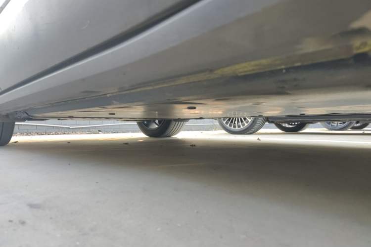 Used Volkswagen ID.4 X 2021 Pro Smart Long-Range Edition Right Side Sill