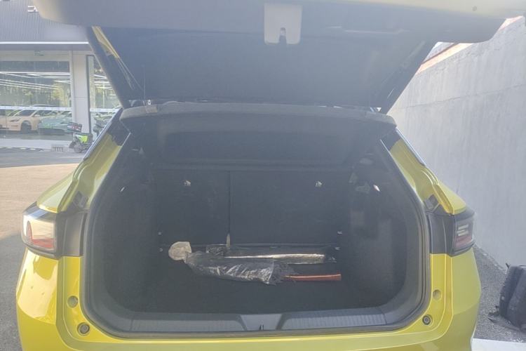 Used Volkswagen ID.4 X 2021 Pro Smart Long-Range Edition Trunk
