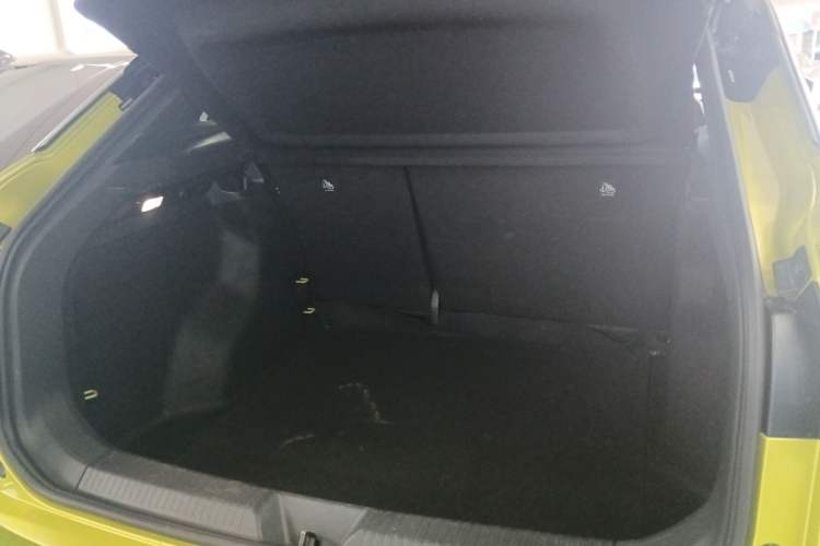 Used Volkswagen ID.4 X 2021 Pro Smart Long-Range Edition Trunk