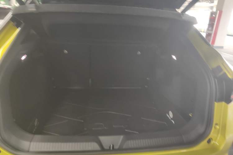 Used Volkswagen ID.4 X 2021 Pro Smart Long-Range Edition Trunk