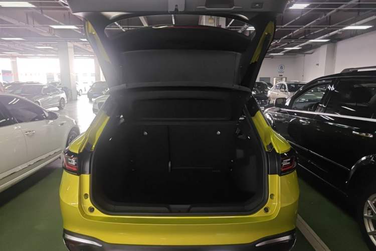 Used Volkswagen ID.4 X 2021 Pro Smart Long-Range Edition Trunk