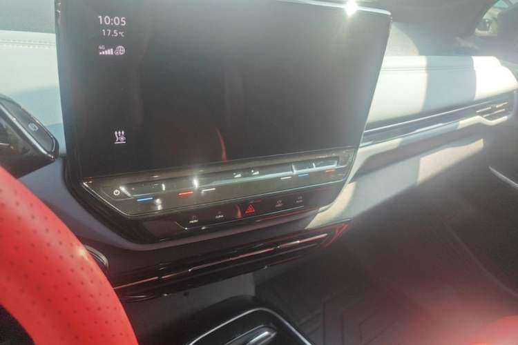 Used Volkswagen ID.4 X 2022 Pure Long-Range Version Audio And AC Panel