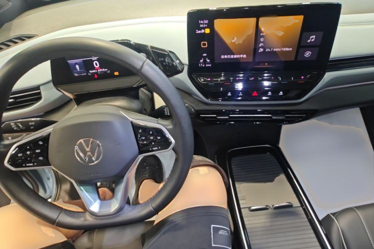 Used Volkswagen ID.4 X 2022 Pure Long-Range Version Center Console