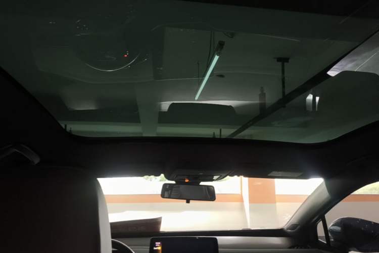 Used Volkswagen ID.4 X 2022 Pure Long-Range Version Headliner