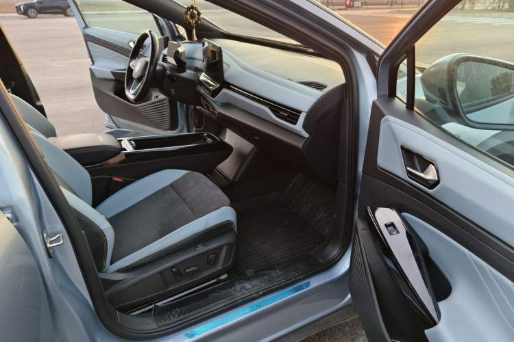 Used Volkswagen ID.4 X 2022 Intelligent Long-Range Version Interior 2