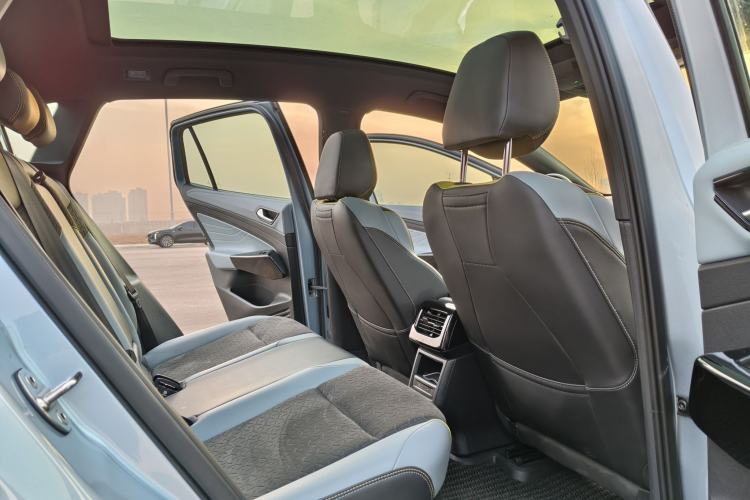 Used Volkswagen ID.4 X 2022 Intelligent Long-Range Version Interior 3