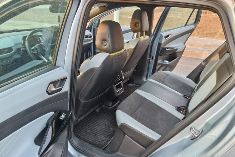 Used Volkswagen ID.4 X 2022 Intelligent Long-Range Version Interior 4