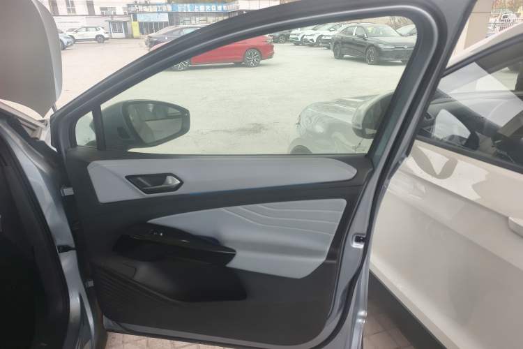 Used Volkswagen ID.4 X 2022 Intelligent Long-Range Version Interior 5