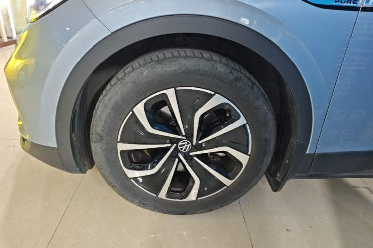 Used Volkswagen ID.4 X 2022 Pure Smart Edition Left Front Wheel Hub