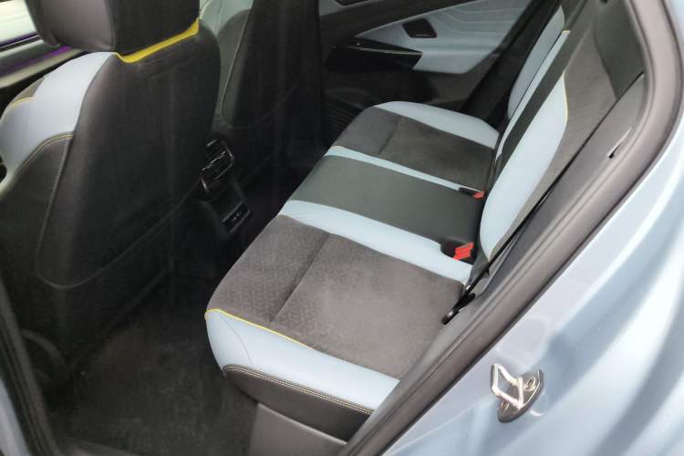 Used Volkswagen ID.4 X 2022 Smart Enjoyment Long-Range Edition Left Rear Seat