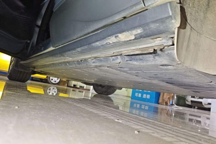 Used Volkswagen ID.4 X 2022 Pure Smart Edition Left Side Sill