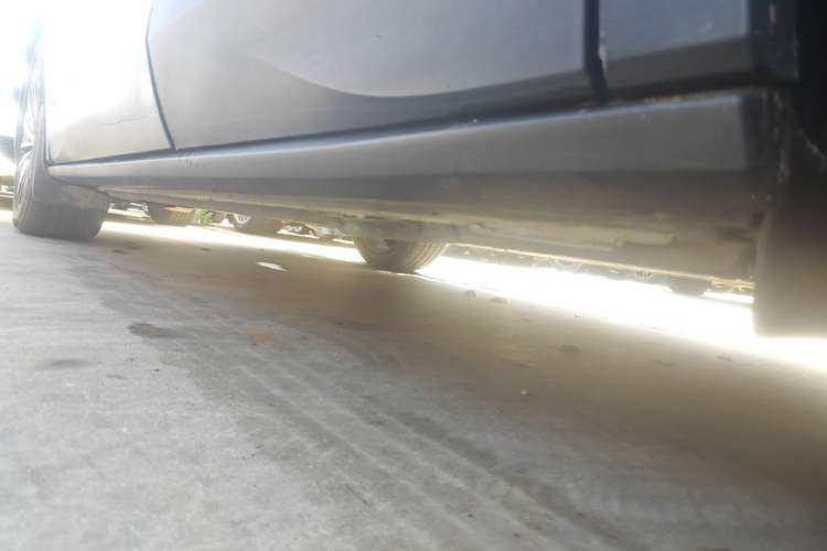 Used Volkswagen ID.4 X 2022 Pure Long-Range Version Left Side Sill