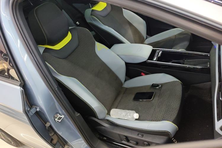 Used Volkswagen ID.4 X 2022 Smart Enjoyment Long-Range Edition Right Front Seat