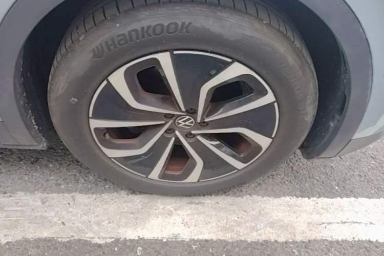 Used Volkswagen ID.4 X 2022 Pure Smart Edition Right Front Wheel Hub