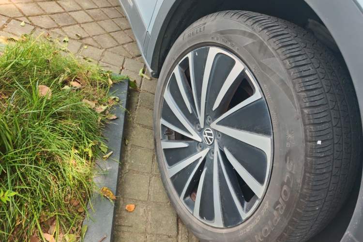 Used Volkswagen ID.4 X 2022 Intelligent Long-Range Version Right Front Wheel Hub