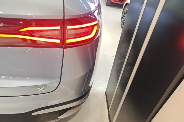 Used Volkswagen ID.4 X 2022 Pure Long-Range Version Right Rear Taillight