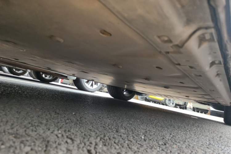 Used Volkswagen ID.4 X 2022 Intelligent Long-Range Version Right Side Sill