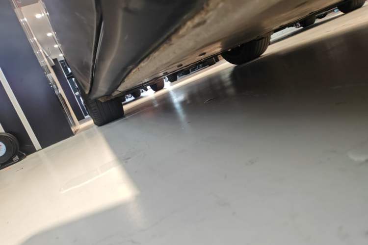 Used Volkswagen ID.4 X 2022 Pure Long-Range Version Right Side Sill