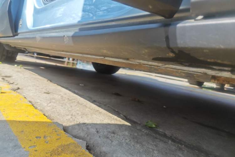 Used Volkswagen ID.4 X 2022 Pure Long-Range Version Right Side Sill