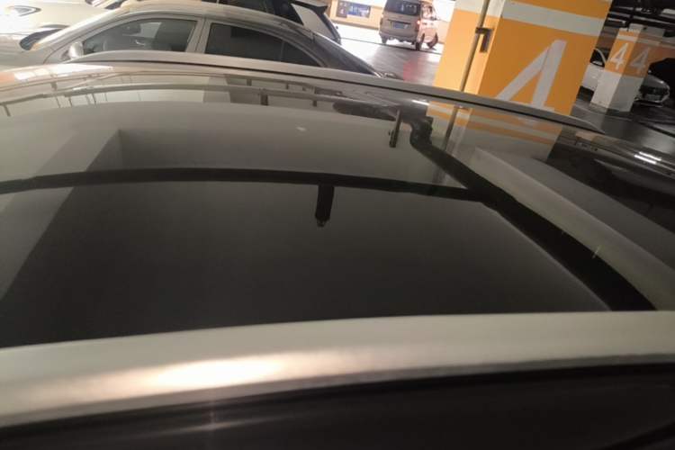 Used Volkswagen ID.4 X 2022 Pure Long-Range Version Roof